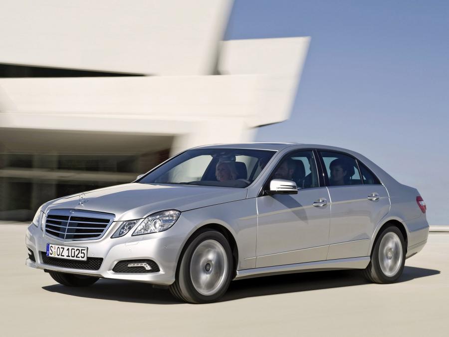  Mercedes-Benz E-Class 2009 года  (фото 13 из 74)